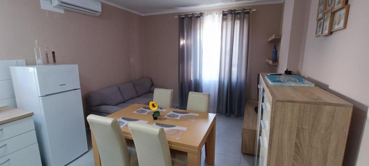 Ferienwohnung Smokva Zadar Exterior foto